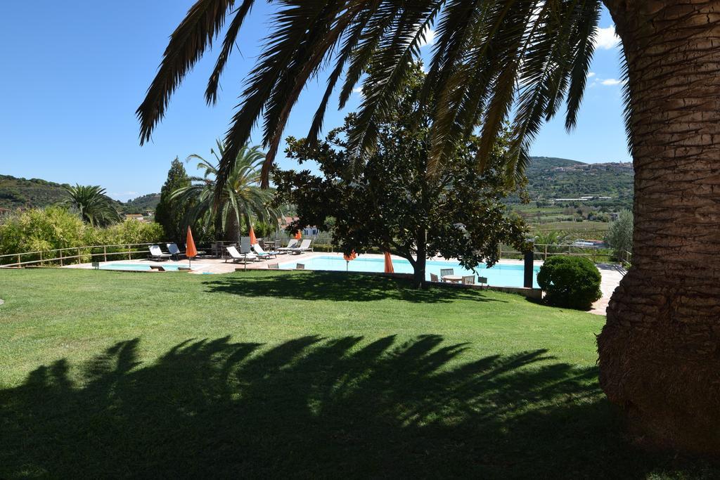 Residence Della Luna Porto Azzurro Luaran gambar