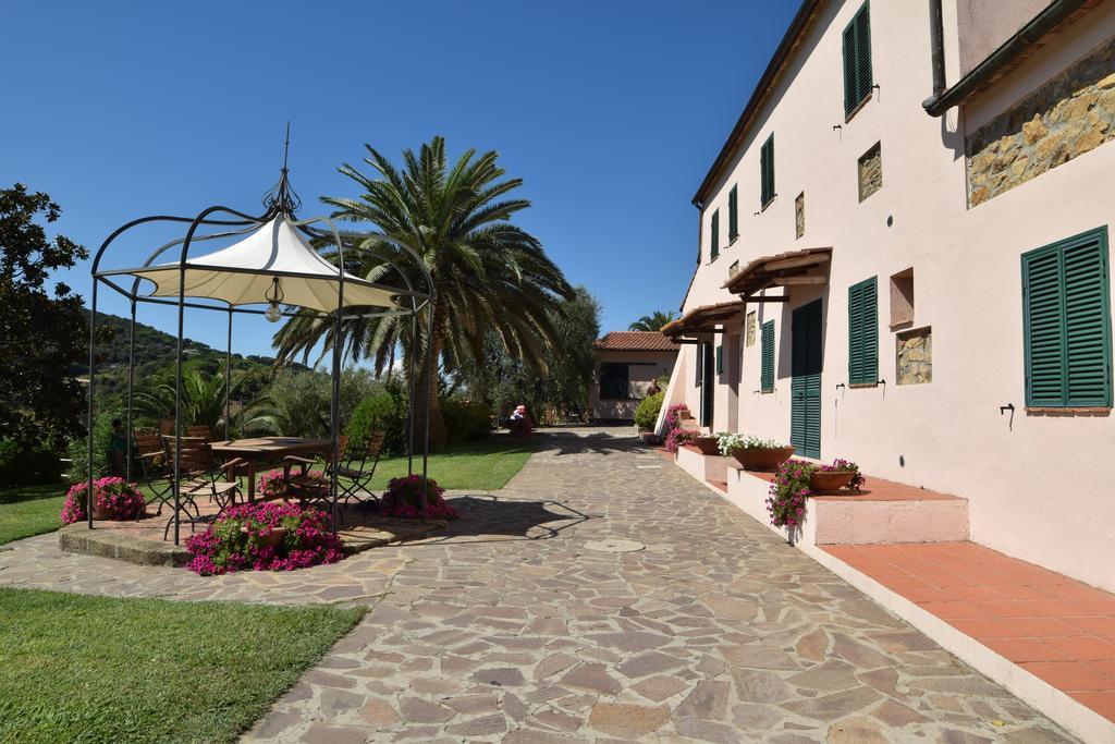 Residence Della Luna Porto Azzurro Luaran gambar